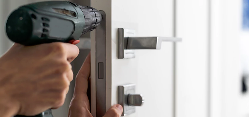 Locksmith For Lock Replacement Near Me in Mira Monte, CA