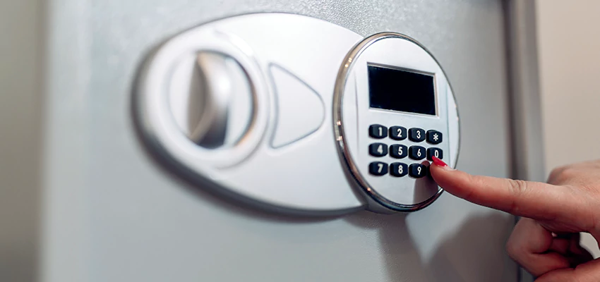 Jewelry Safe Cracking in Mira Monte, California