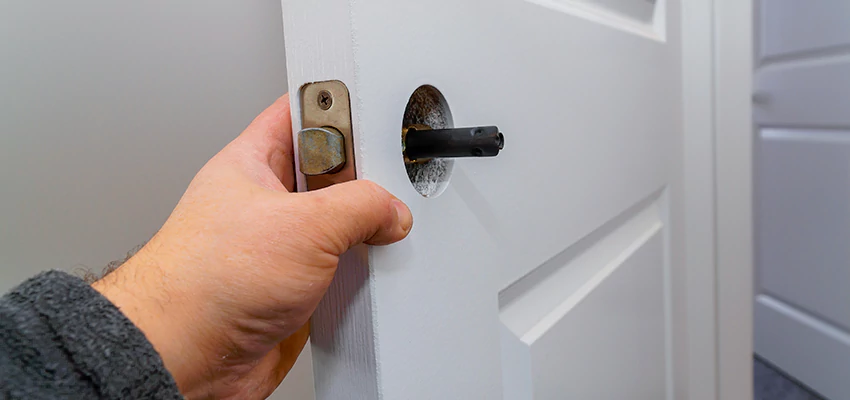 Nighttime Locksmith For Lock Repair in Mira Monte, CA