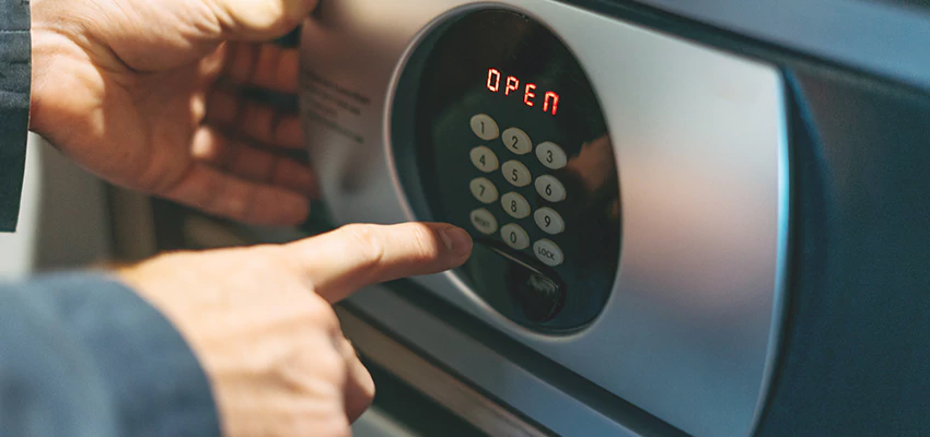 Cash Safe Openers in Mira Monte, California