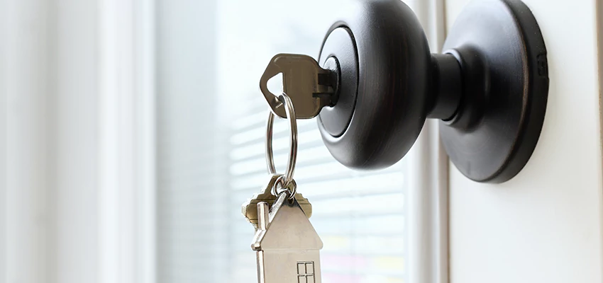 Bifold Door Knob Replacement in Mira Monte, California