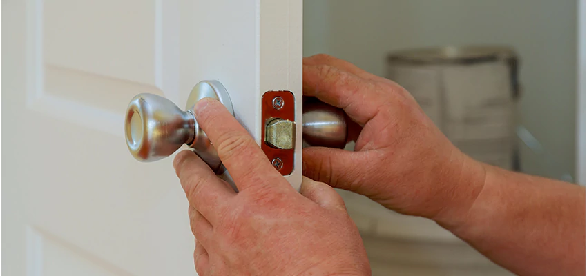 AAA Locksmiths For lock Replacement in Mira Monte, California