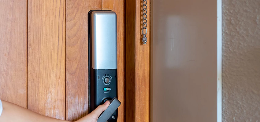 Home Security Electronic Locks Upgrades in Mira Monte, CA