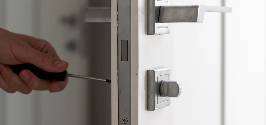Key Programming Locksmith Open Now in Mira Monte, California